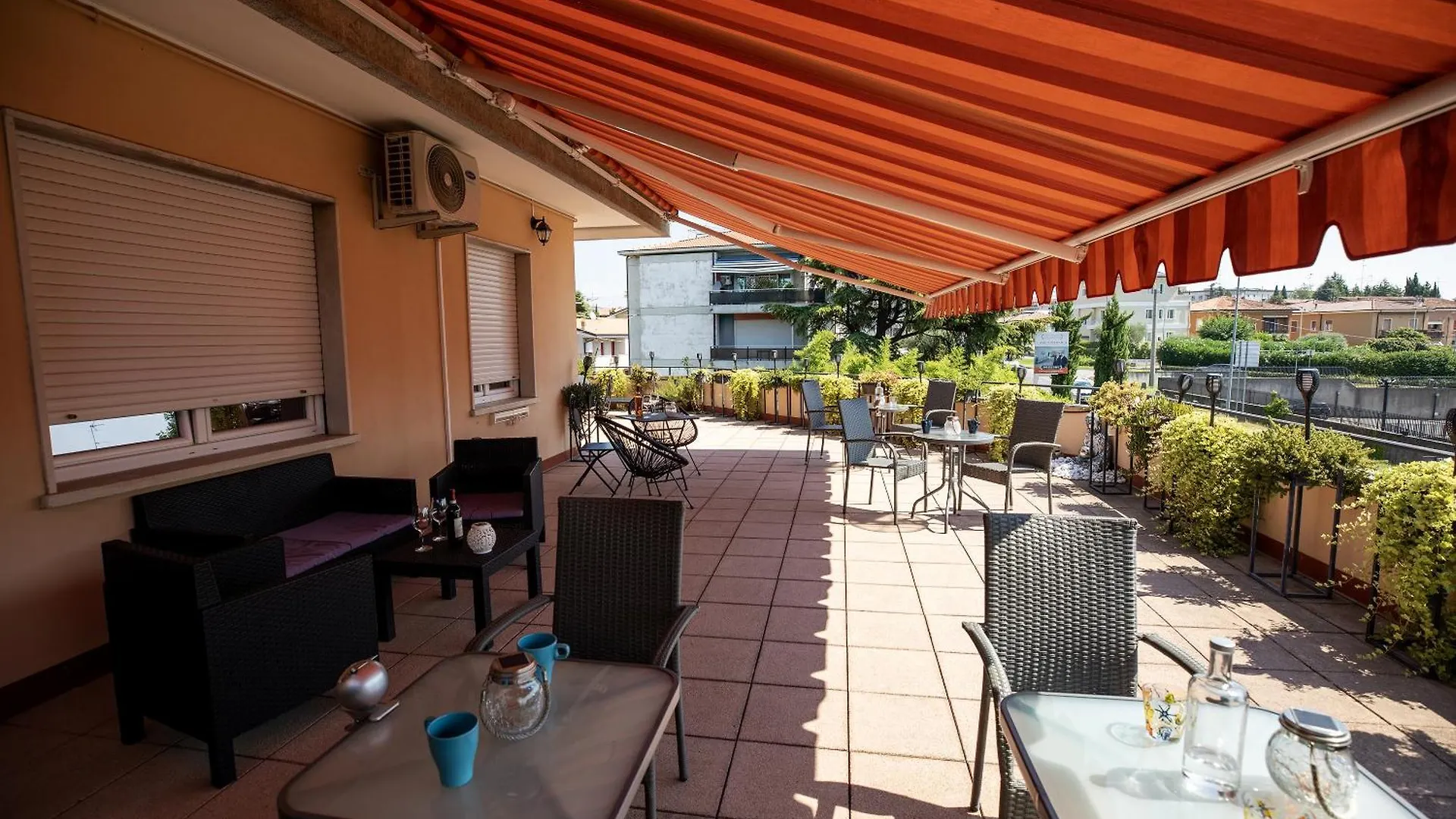 Bru Rooms Peschiera del Garda 0*,  Italy